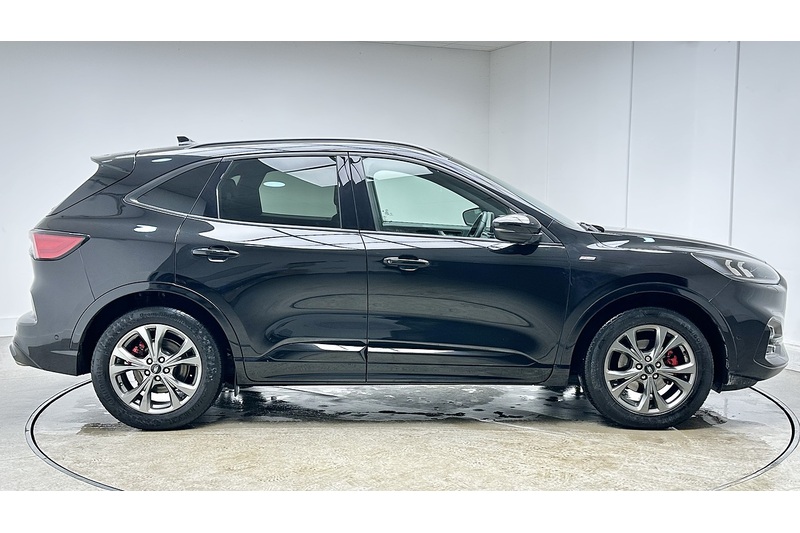 Ford Kuga T EcoBoost ST-Line First Edition - U1590