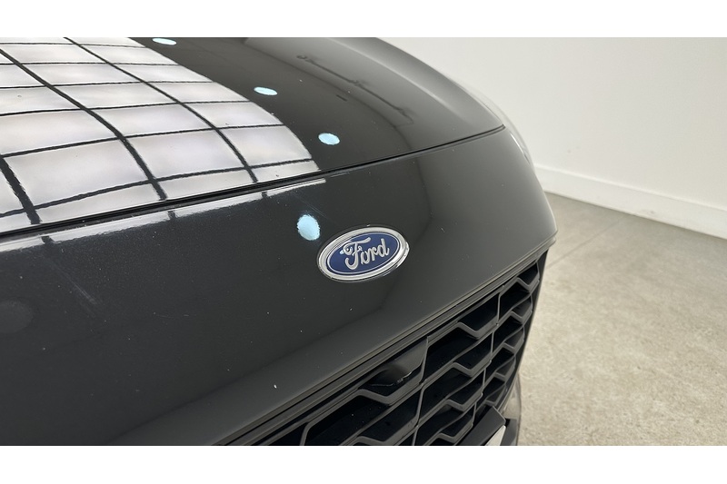 Ford Kuga T EcoBoost ST-Line First Edition - U1590