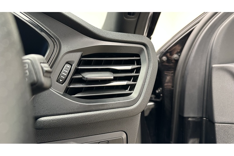 Ford Kuga T EcoBoost ST-Line First Edition - U1590