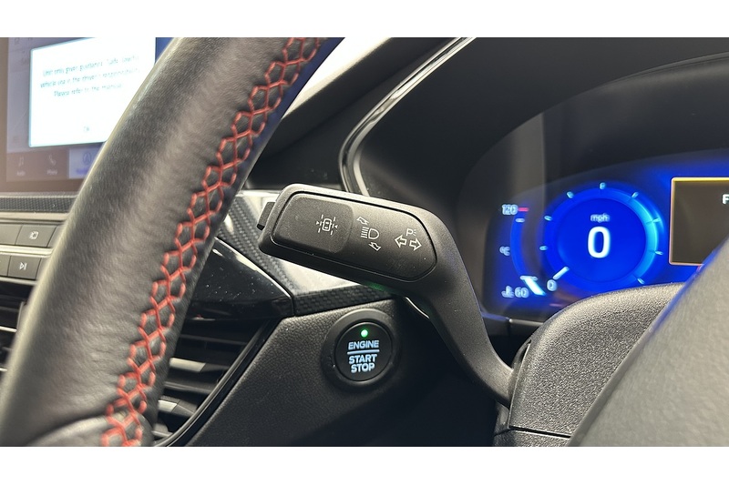 Ford Kuga T EcoBoost ST-Line First Edition - U1590