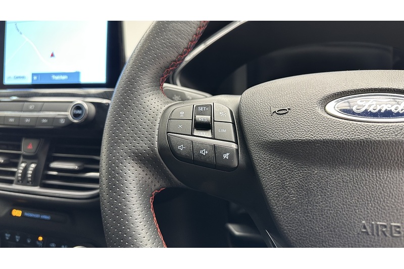 Ford Kuga T EcoBoost ST-Line First Edition - U1590