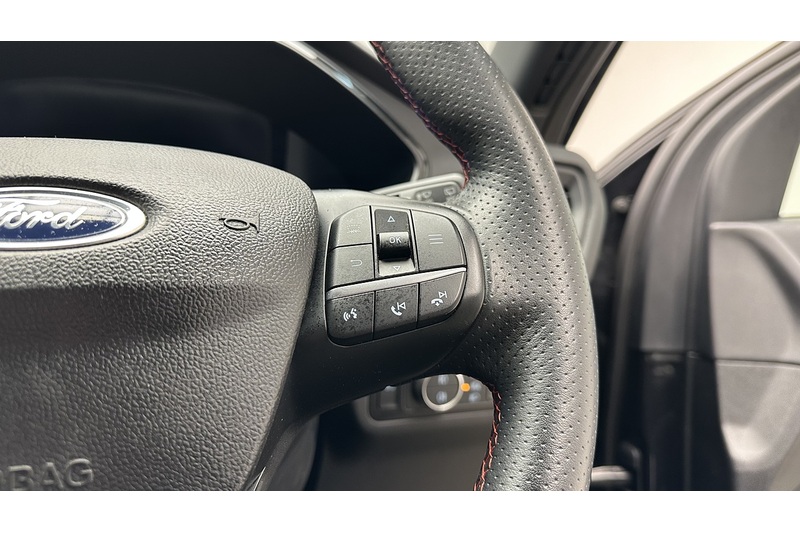 Ford Kuga T EcoBoost ST-Line First Edition - U1590