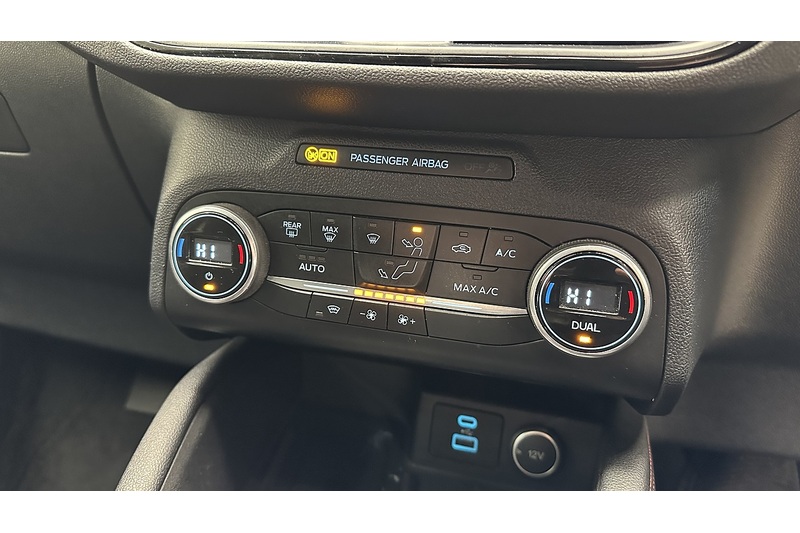 Ford Kuga T EcoBoost ST-Line First Edition - U1590