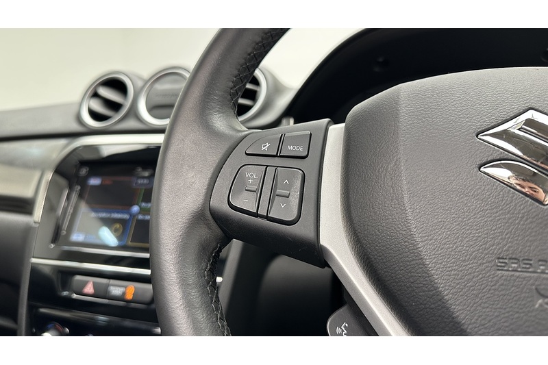 Suzuki Vitara Boosterjet MHEV SZ5 - U1638