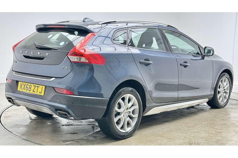 Volvo V40 Cross Country T3 - U1710