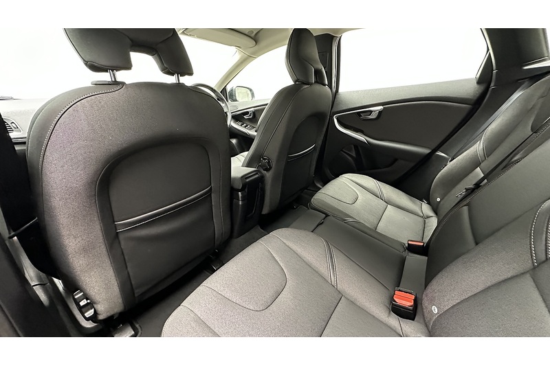 Volvo V40 Cross Country T3 - U1710