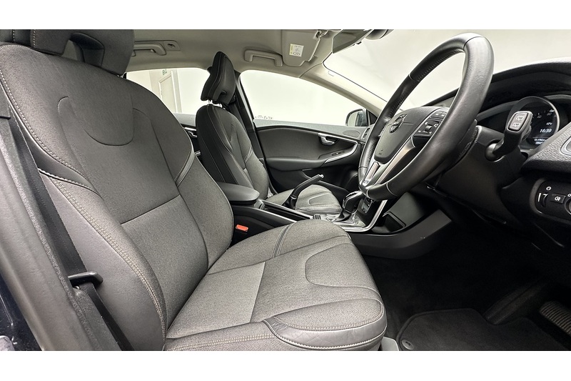 Volvo V40 Cross Country T3 - U1710