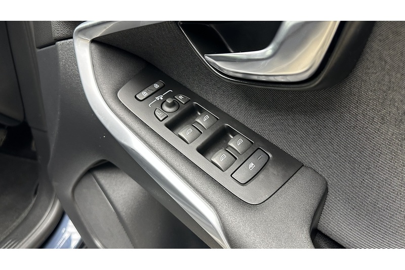 Volvo V40 Cross Country T3 - U1710