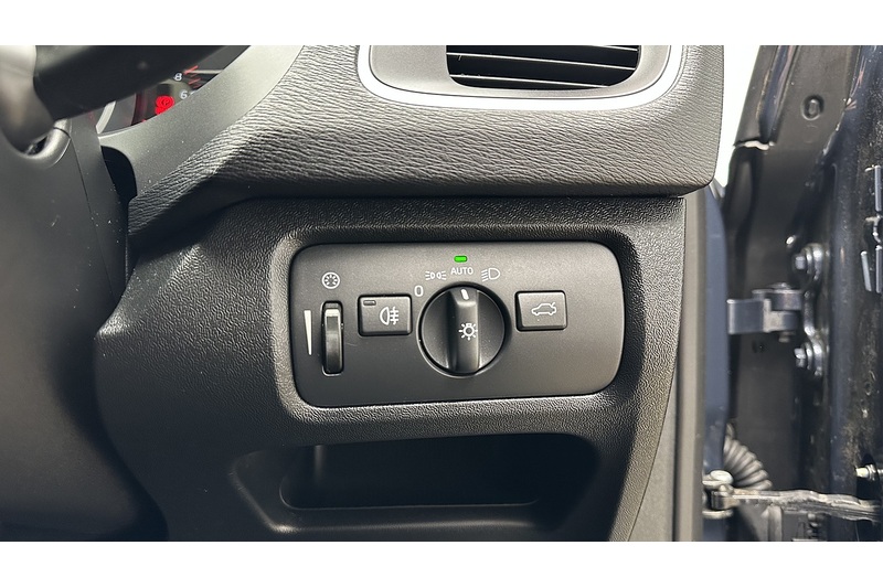 Volvo V40 Cross Country T3 - U1710