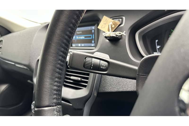 Volvo V40 Cross Country T3 - U1710