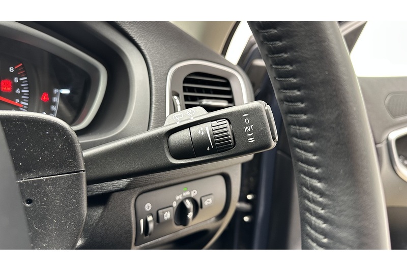 Volvo V40 Cross Country T3 - U1710