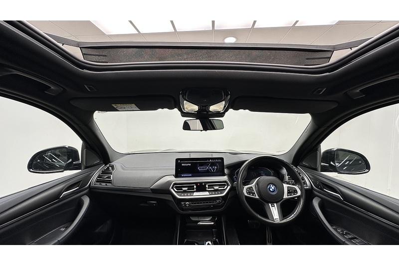 BMW iX3 M Sport Pro - U1718