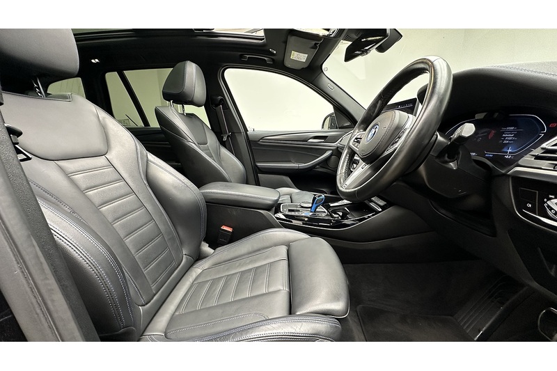 BMW iX3 M Sport Pro - U1718