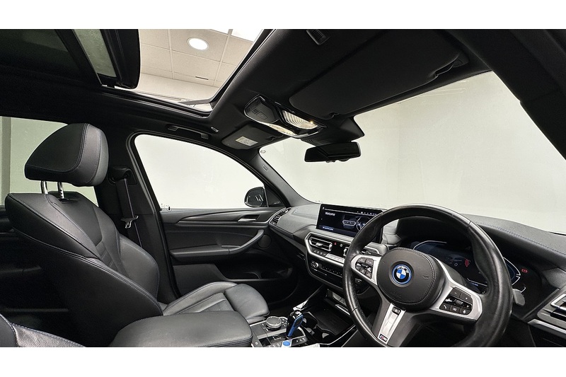 BMW iX3 M Sport Pro - U1718