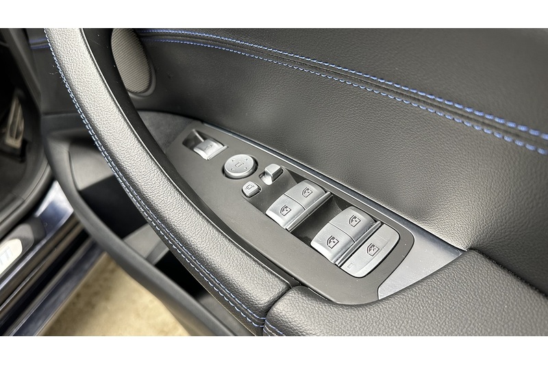 BMW iX3 M Sport Pro - U1718