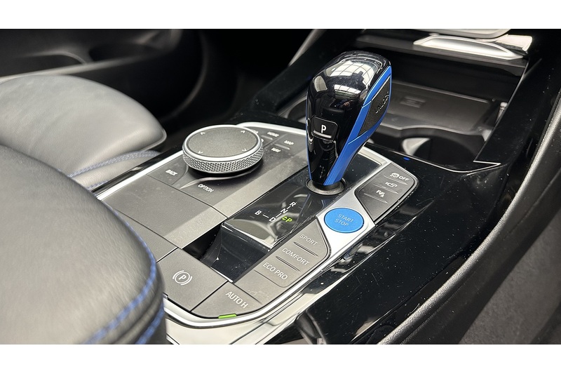 BMW iX3 M Sport Pro - U1718