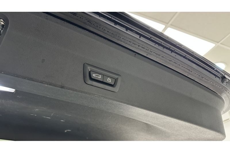 BMW iX3 M Sport Pro - U1718