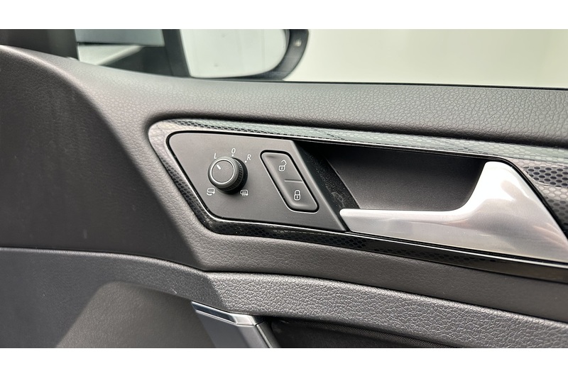 Volkswagen Golf TSI BlueMotion Tech GT - U1736