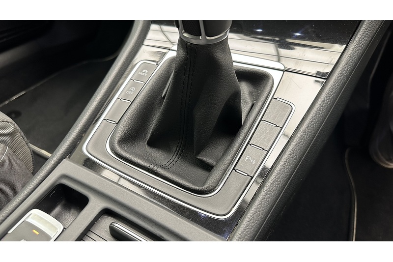 Volkswagen Golf TSI BlueMotion Tech GT - U1736