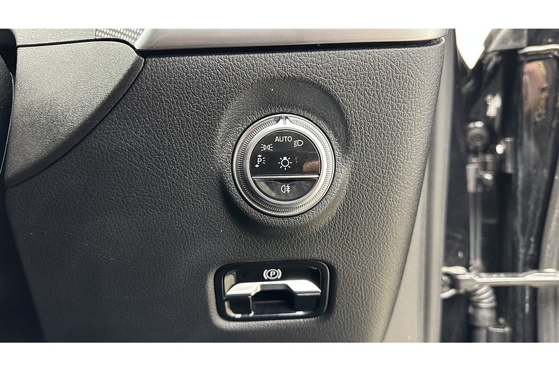 Mercedes-Benz C Class C200h MHEV AMG Line - U1797