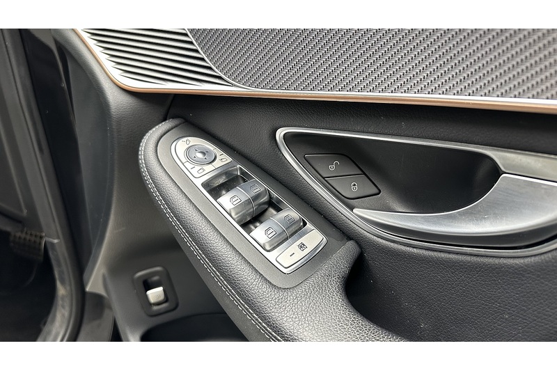 Mercedes-Benz EQC EQC 400 AMG Line - U1798