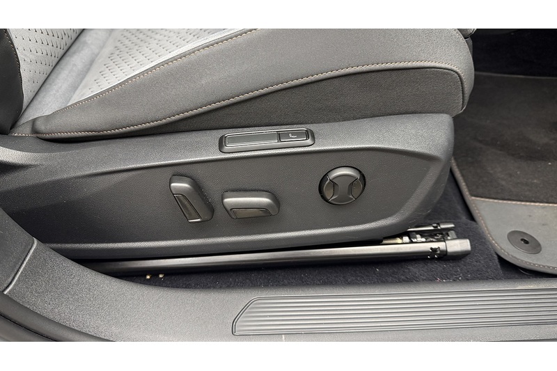 CUPRA Born e-Boost V3 - U1807