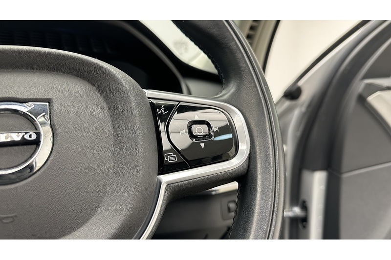 Volvo XC90 B5 MHEV Inscription Pro - U1817