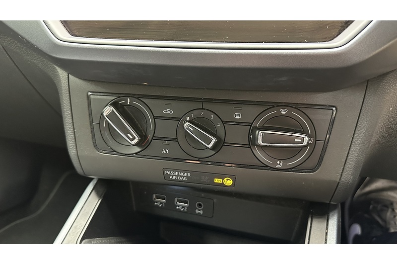 SEAT Arona TSI SE Technology - U1821