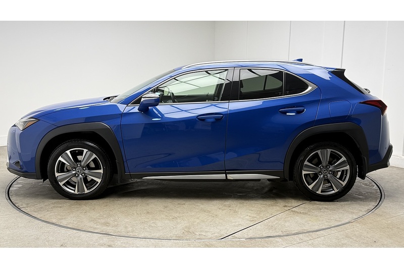 Lexus UX 300e Premium Plus - U1828