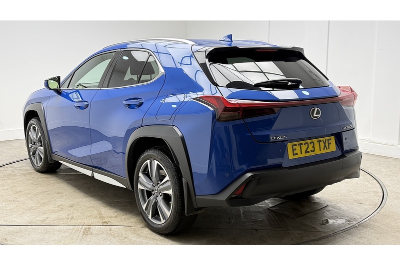 Lexus UX 300e Premium Plus - U1828