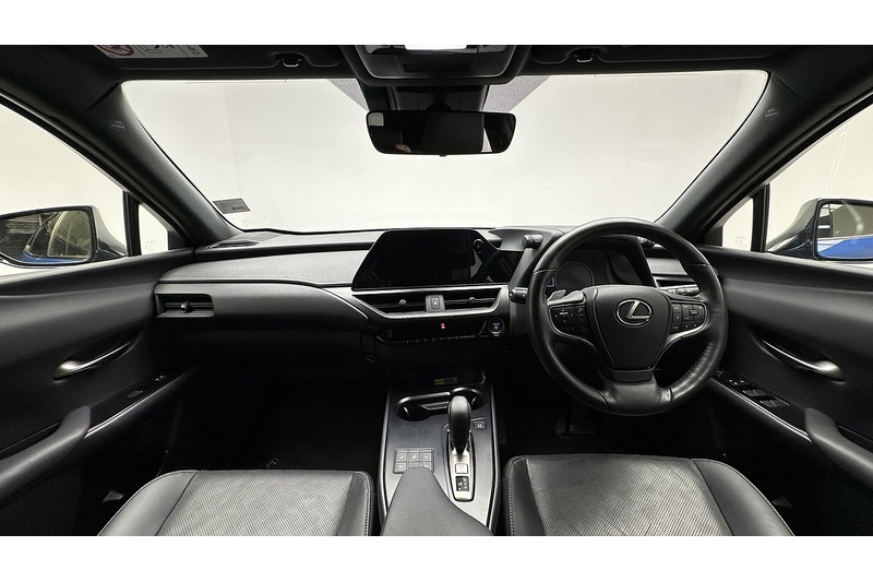 Lexus UX 300e Premium Plus - U1828