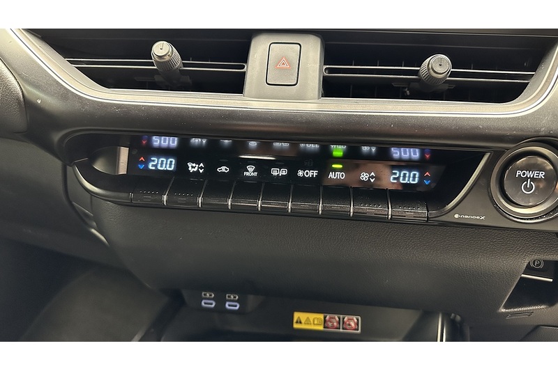 Lexus UX 300e Premium Plus - U1828