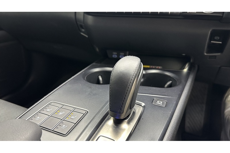Lexus UX 300e Premium Plus - U1828