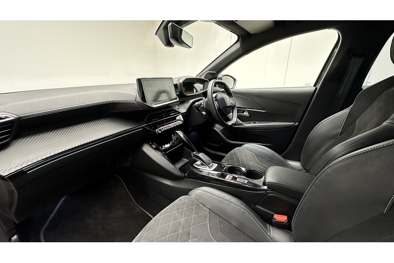 Peugeot 208 PureTech GT Premium - U1853