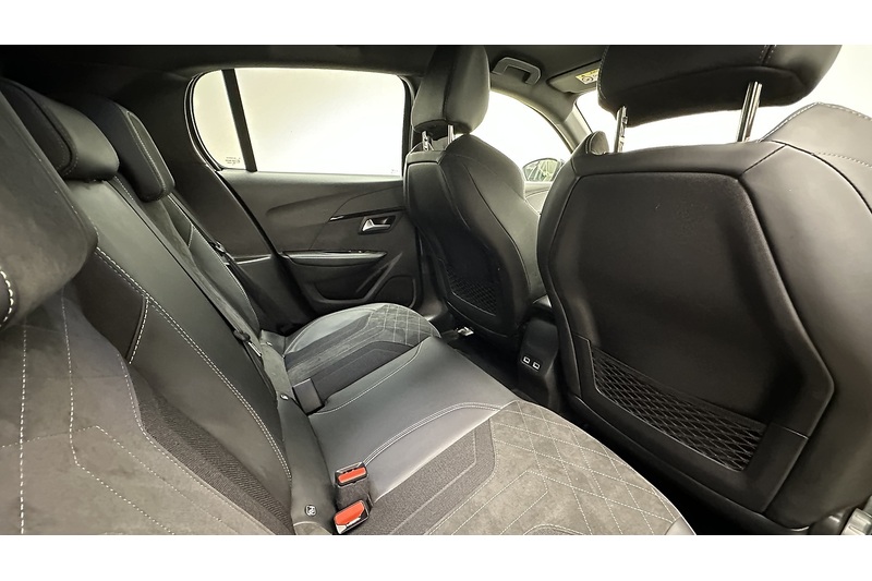 Peugeot 208 PureTech GT Premium - U1853