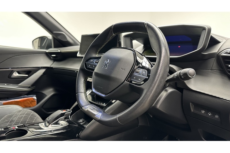 Peugeot 208 PureTech GT Premium - U1853