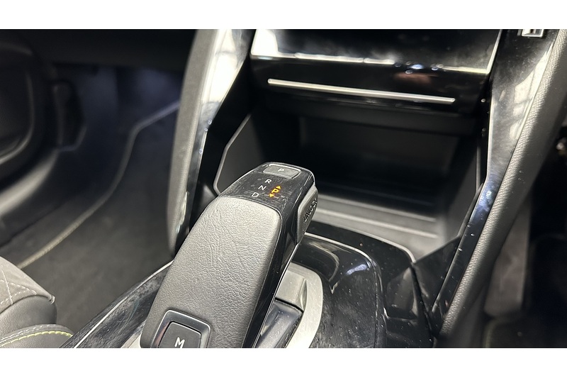 Peugeot 208 PureTech GT Premium - U1853