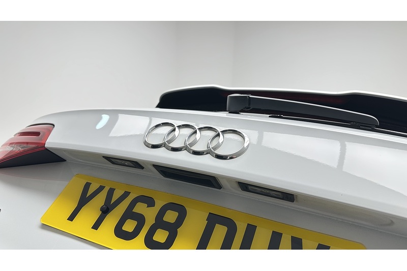 Audi A3 TFSI CoD S line - U1888