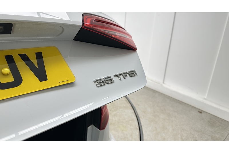 Audi A3 TFSI CoD S line - U1888