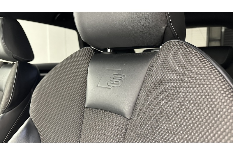 Audi A3 TFSI CoD S line - U1888