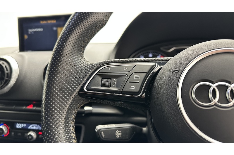 Audi A3 TFSI CoD S line - U1888