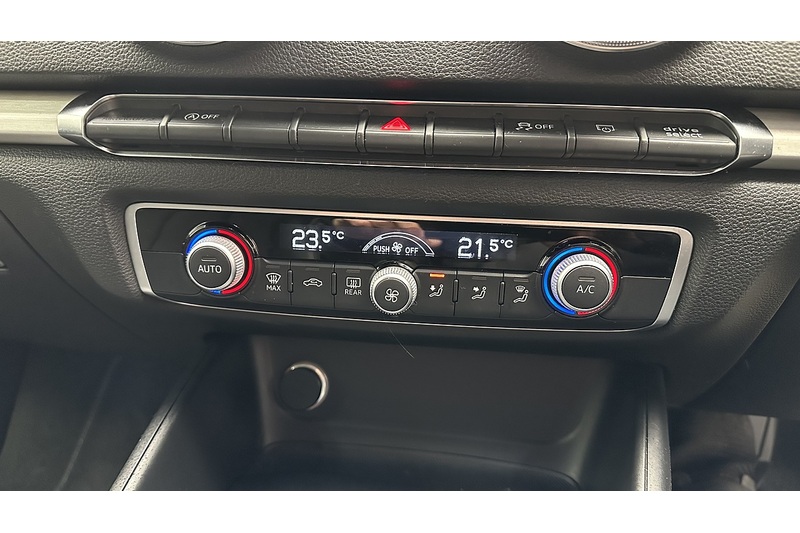 Audi A3 TFSI CoD S line - U1888