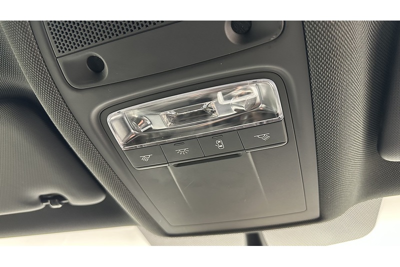 Audi A3 TFSI CoD S line - U1888