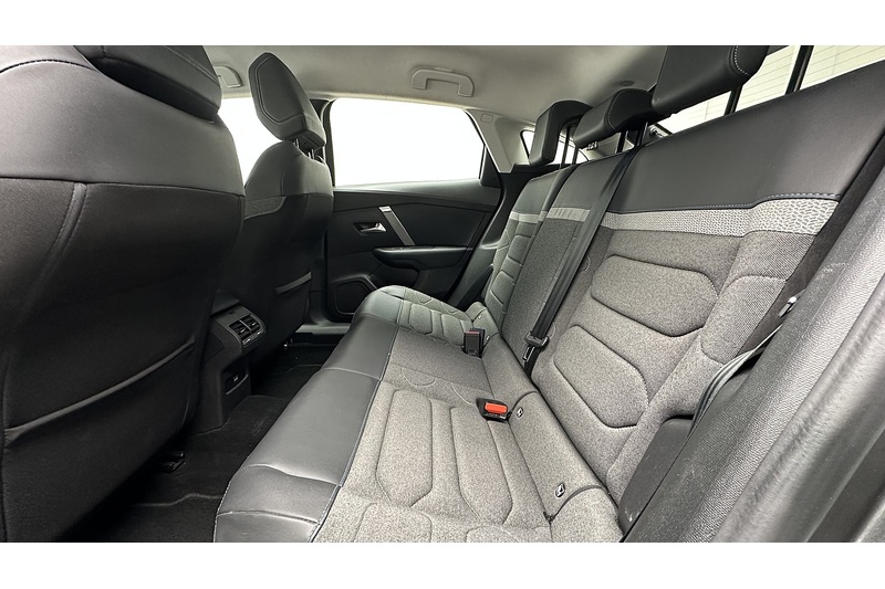 Citroen C4 PureTech Sense Plus - U1916