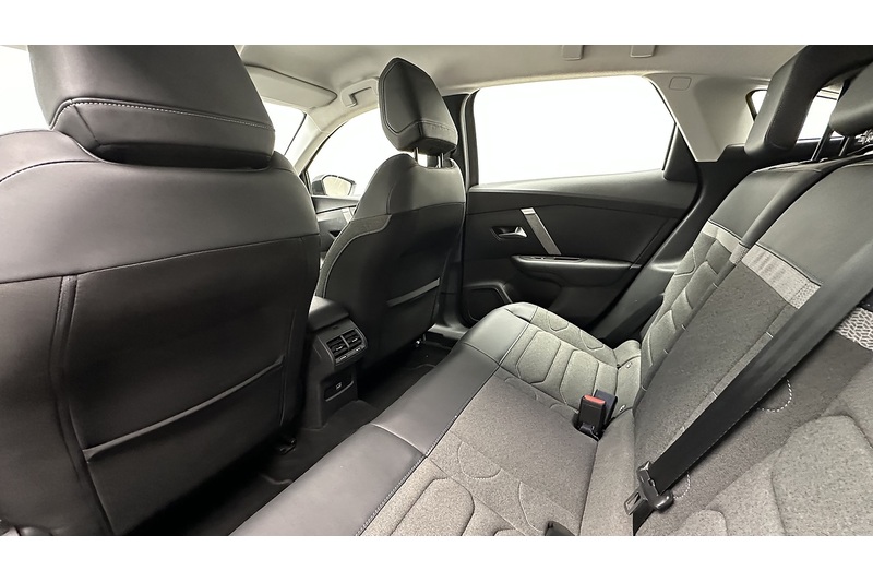 Citroen C4 PureTech Sense Plus - U1916