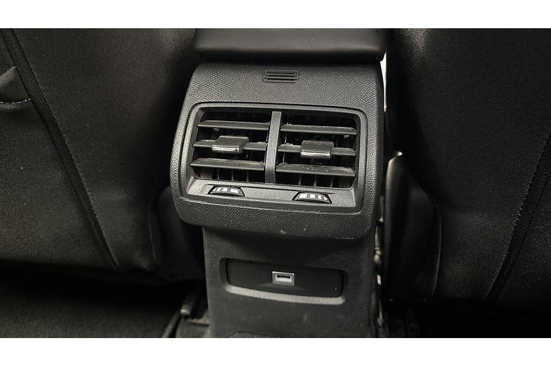 Citroen C4 PureTech Sense Plus - U1916