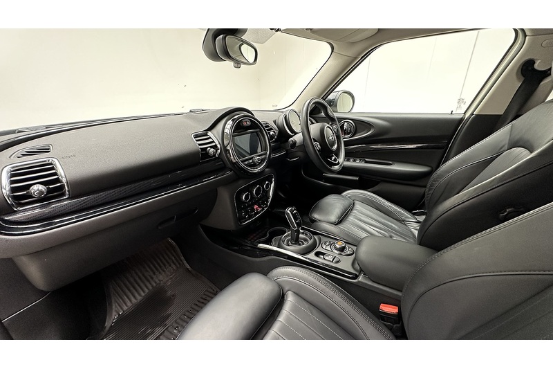 MINI Clubman Cooper Exclusive - U1920