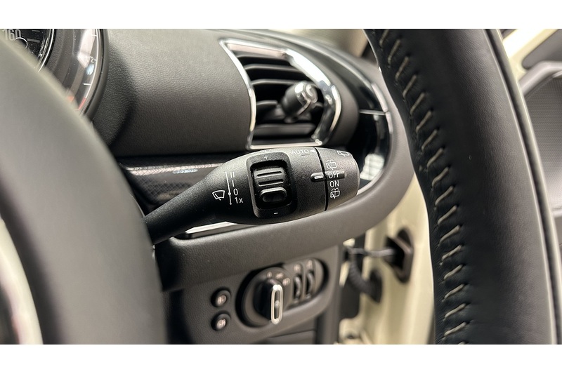 MINI Clubman Cooper Exclusive - U1920