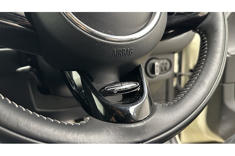 MINI Clubman Cooper Exclusive - U1920