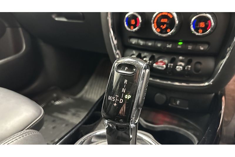 MINI Clubman Cooper Exclusive - U1920